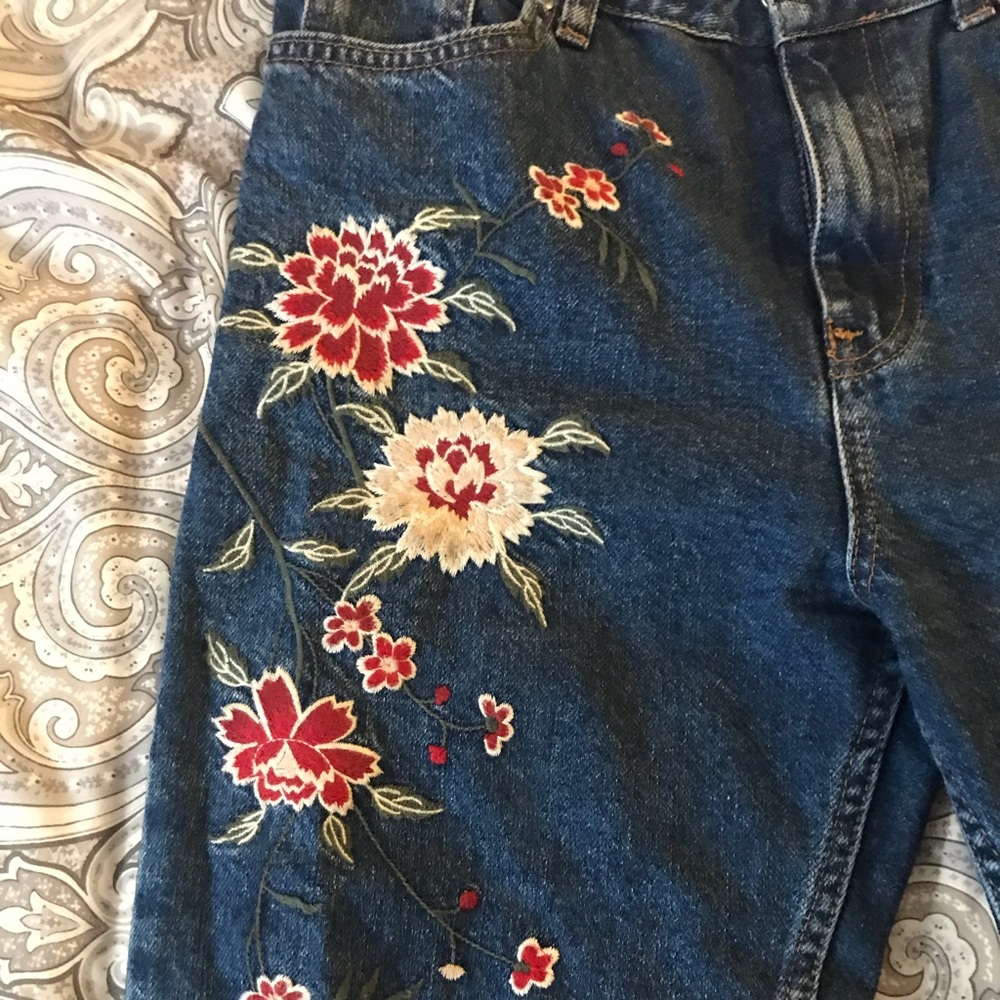 Embroidered Topshop Moto Mom jeans